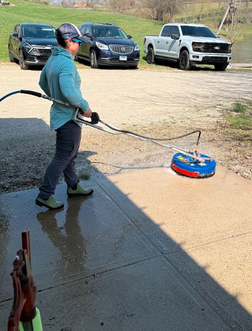 Concrete cleaning service in Elizabethtown KY