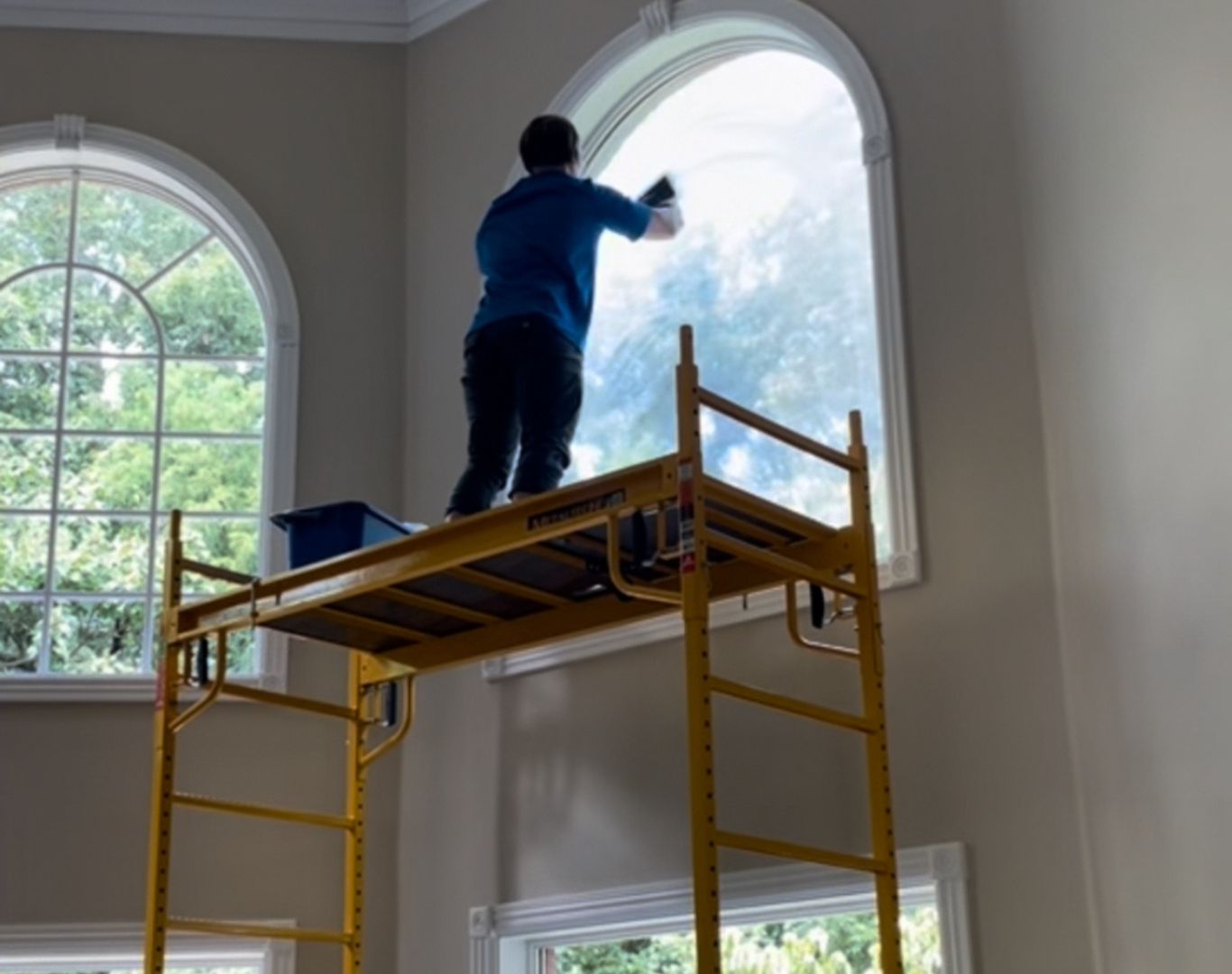 Professional Window Cleaning Service in Glendale, KY for clean residential windows