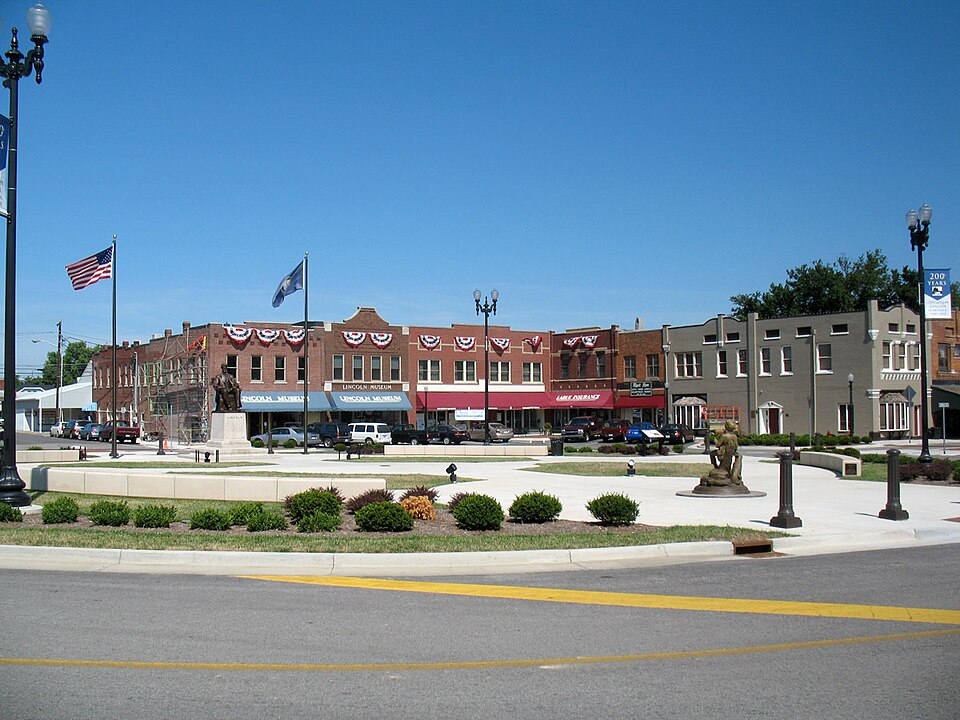 Town square in Hodgenville, Kentucky, USA