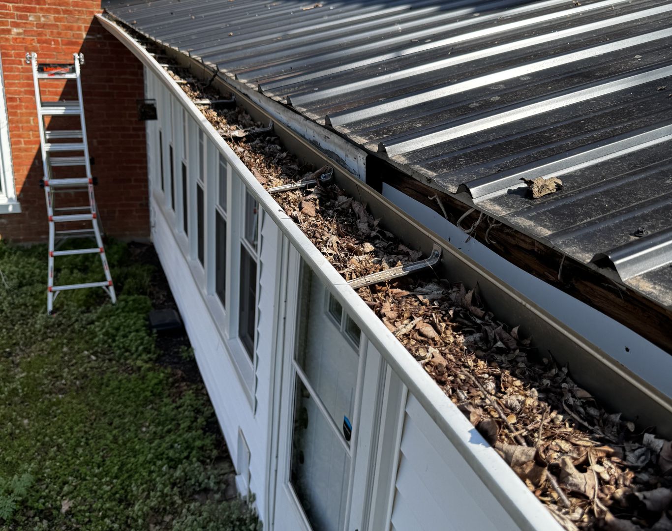 Professional Gutter Cleaning Service in Radcliff, KY for residential properties