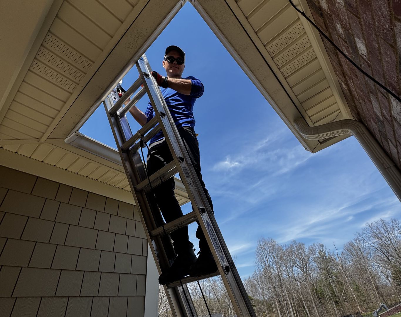 Professional Gutter Cleaning Service in Vine Grove, KY for residential properties