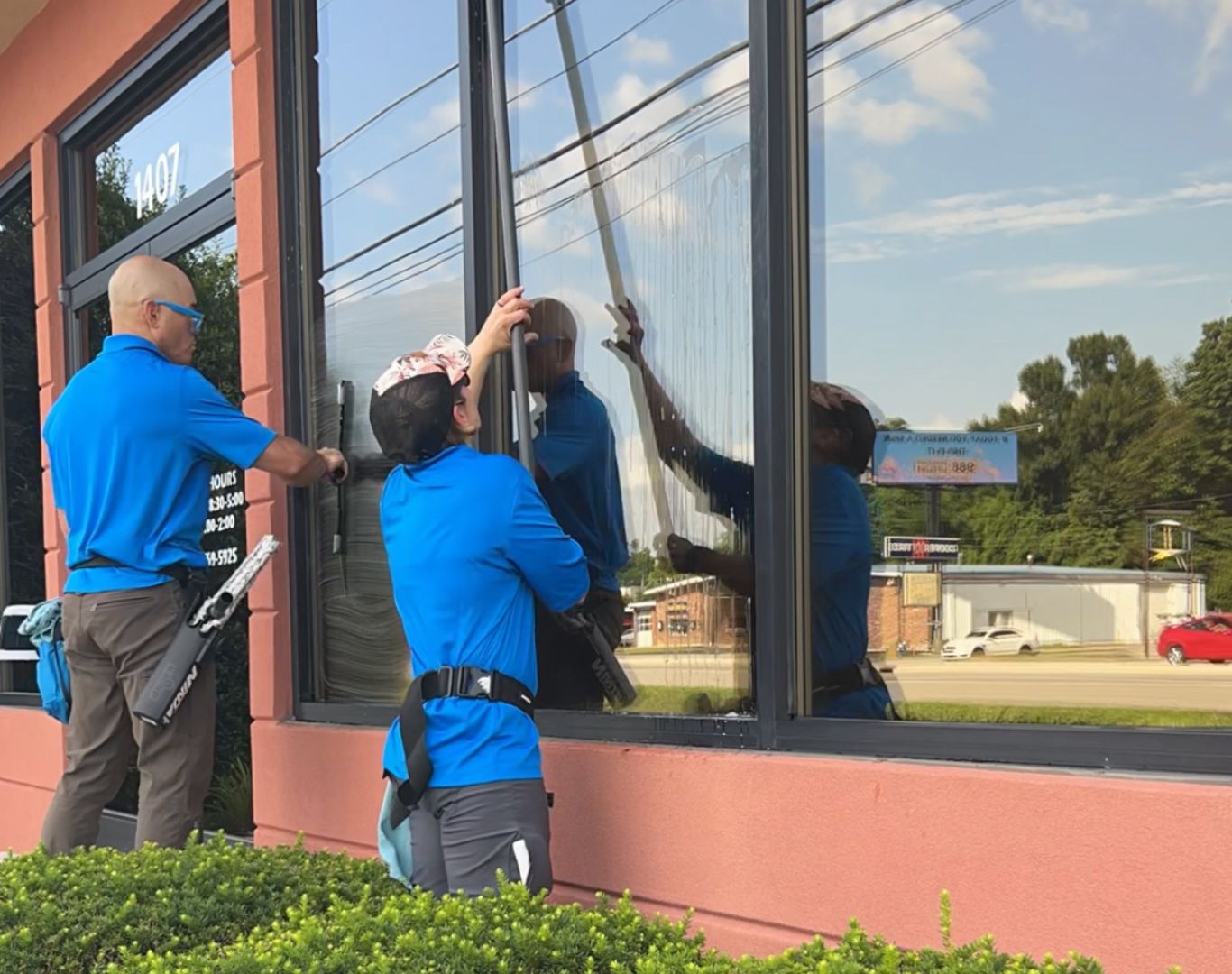 Professional Window Cleaning Service in Rineyville, KY for clean residential windows
