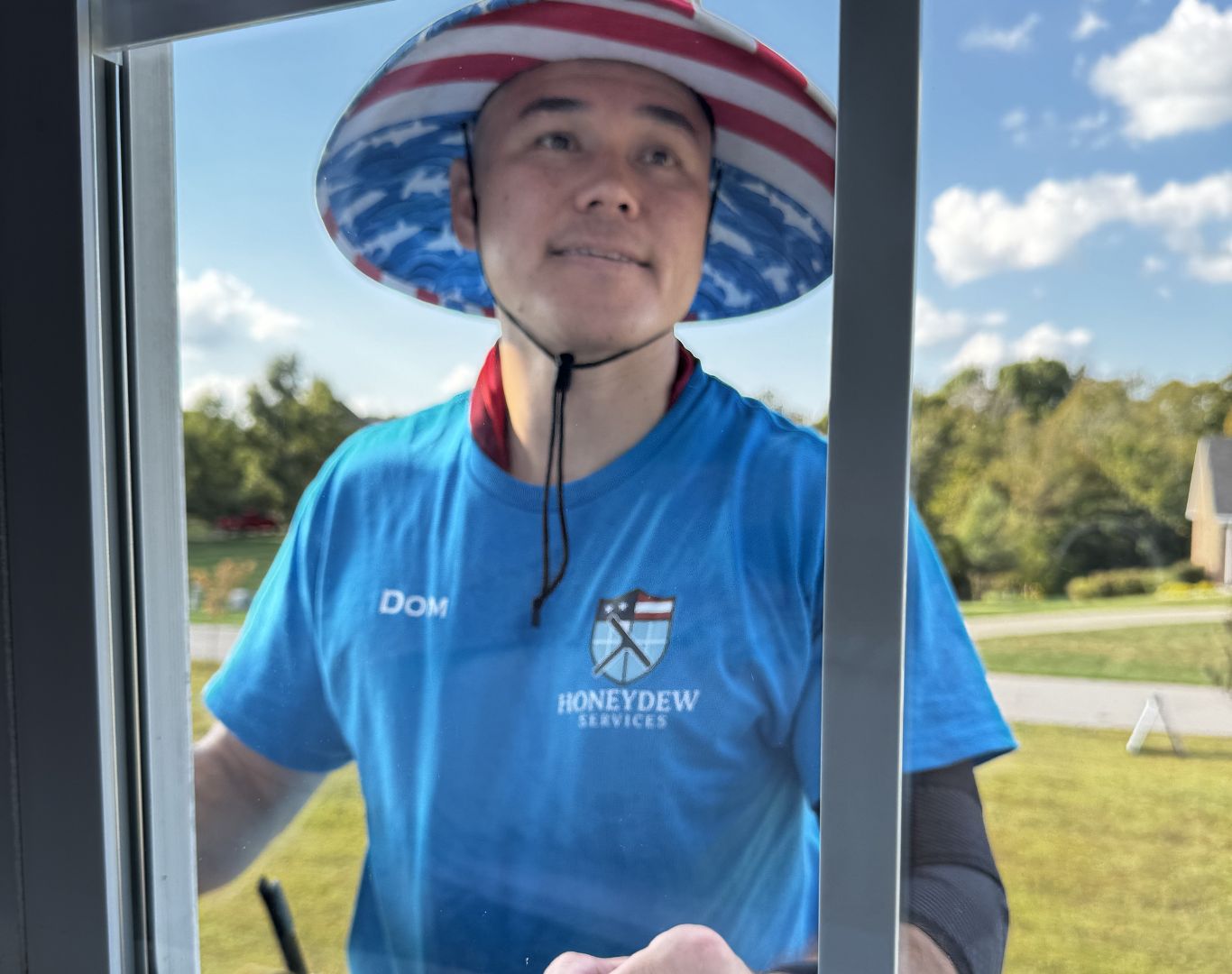 Professional Window Cleaning Service in White Mills, KY for clean residential windows